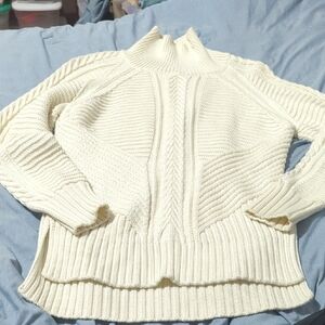 Banana Republic Cream Sweater Women’s Size XS